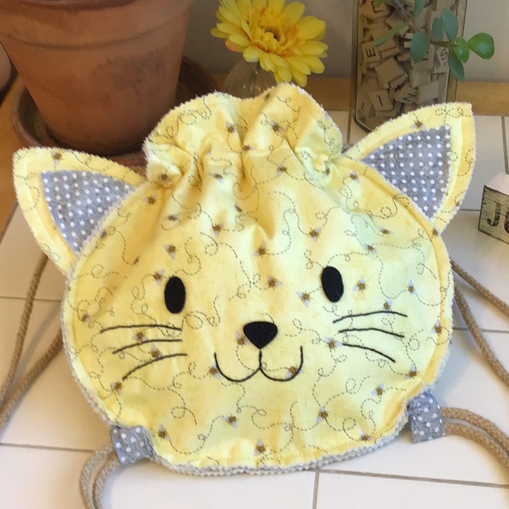 Quilted Rope Drawstring Cat Backpack - image 2